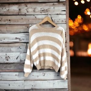 Womens Super Soft Fuzzy Cropped Dropped Sleeve Striped Sweater Size Large